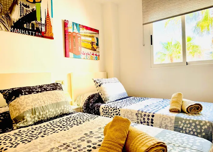 .Apartamento 1a linea de playa + piscina + parking DAIMUS